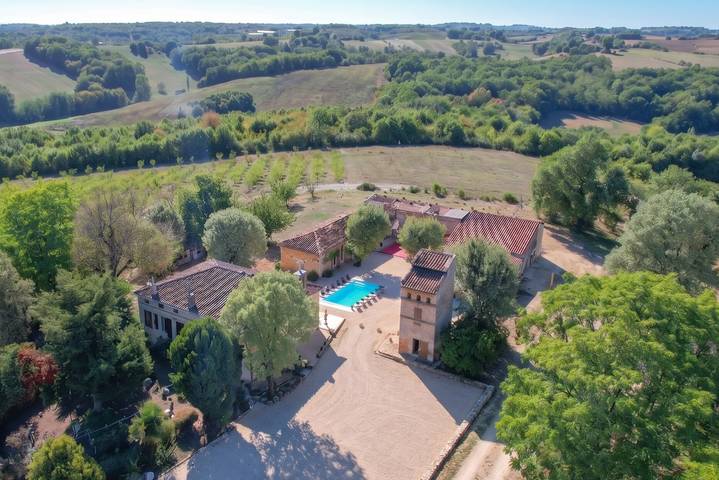 Location de vacances pour 30 personnes à Vazerac