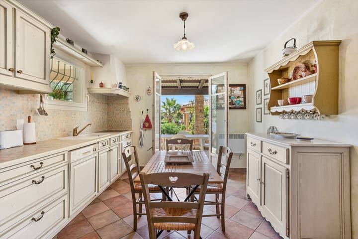 Location de vacances pour 8 personnes, avec Jardin à La Londe-les-Maures - 4