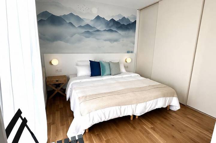 Entire apartment, Beautiful 1-bedroom apartment with Ac in Divonne-les-Bains in Divonne-les-Bains, Gex