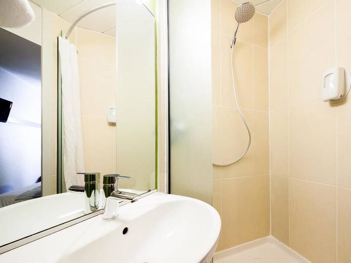 Hôtel pour 2 personnes à Maurepas - 3