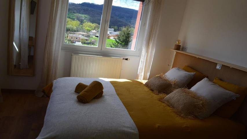 Location de vacances pour 2 personnes, avec jardin et vue à Saint-Affrique - 2