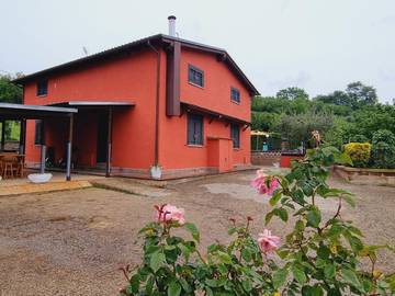 Maison de campagne pour 4 personnes, avec jardin et vue, animaux acceptés à Vignanello