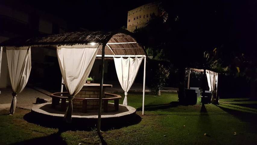 Gîte pour 8 personnes, avec jardin ainsi que vue et piscine, animaux acceptés à San Giovanni d'Asso - 4