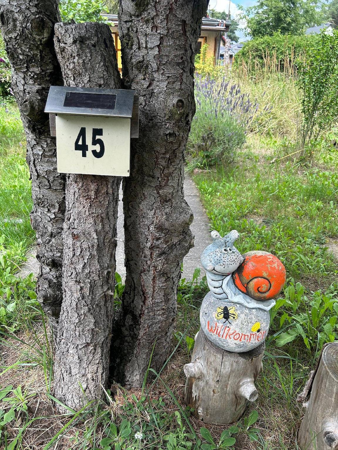 Waldhüttchen "Datscha im Grünen" in Oranienburg in Oranienburg, Ruppiner Seenland