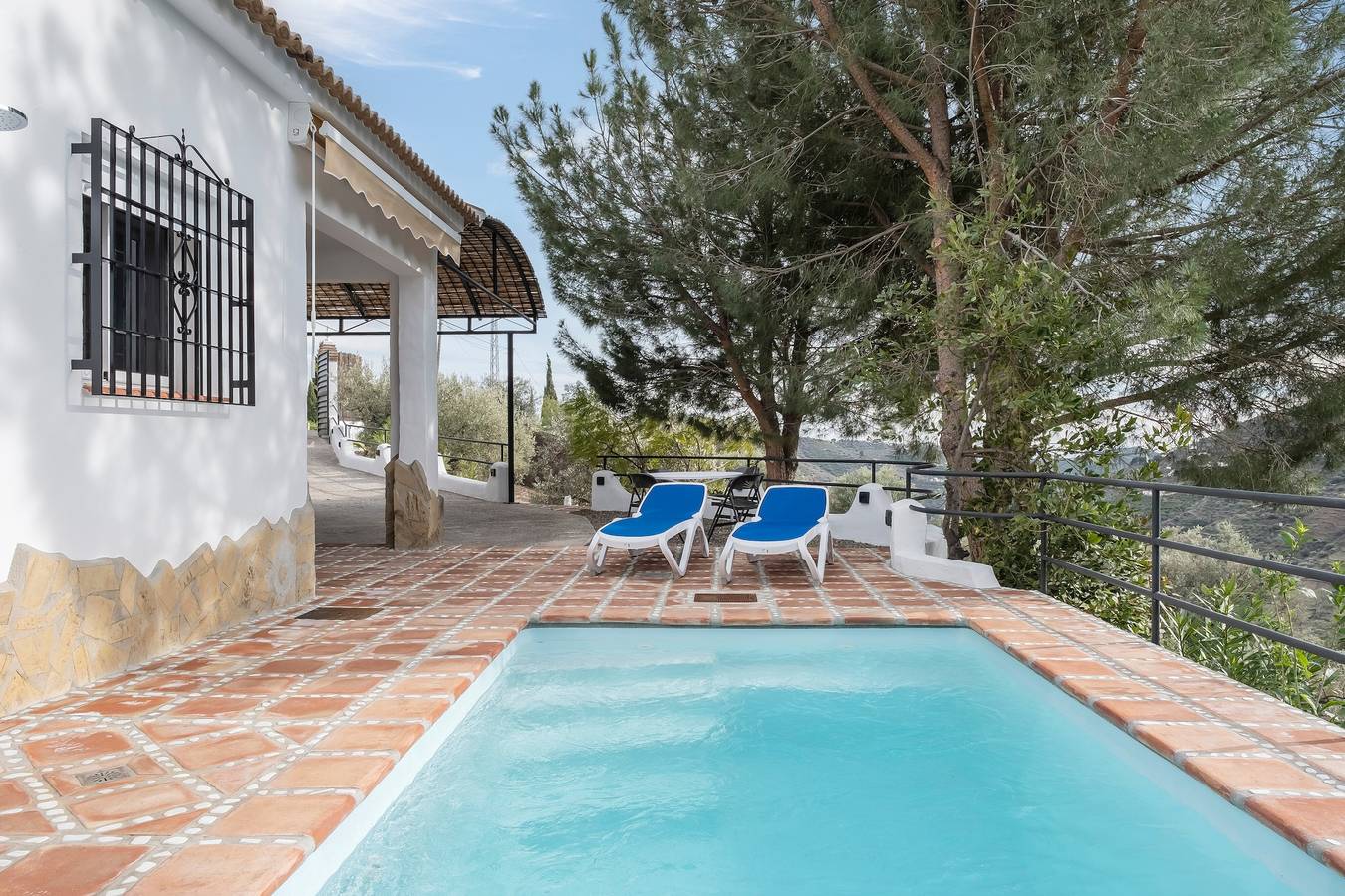 Chalet 'Finca Aguaillo' mit Bergblick, Wlan und Klimaanlage in Cómpeta, Málaga Provinz