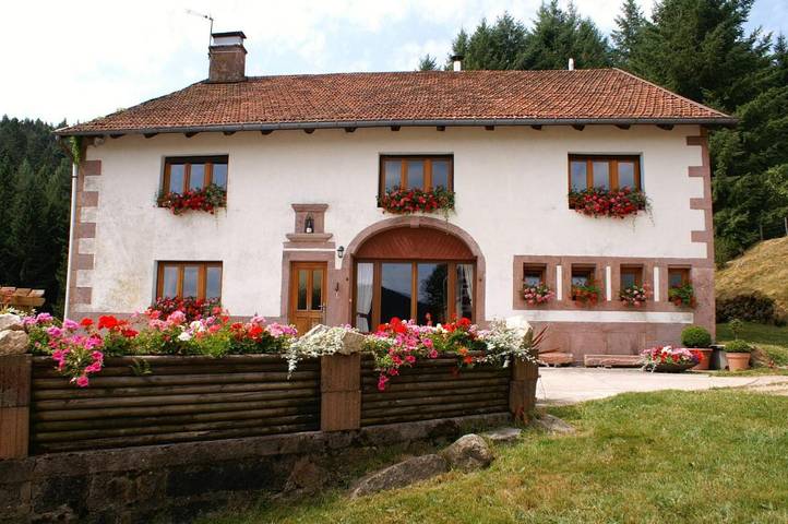 B&b voor 4 personen, with tuin and uitzicht as well as terras in de Vogezen