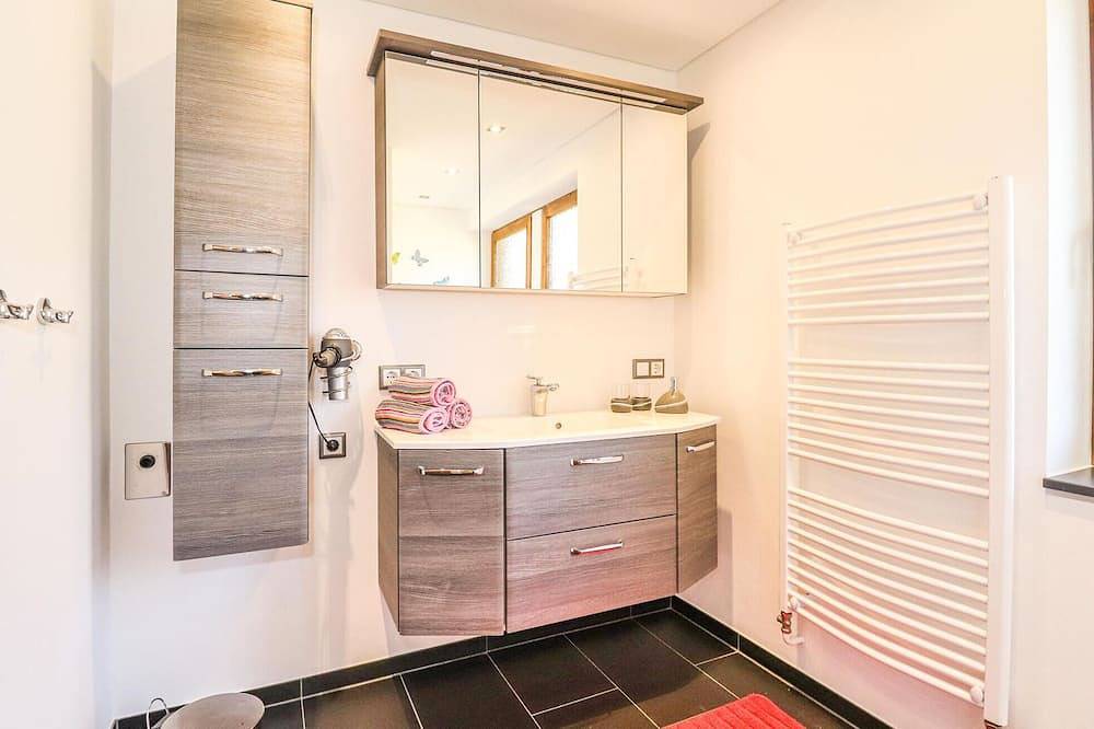 Ganze Wohnung, Gemuetliche Ferienwohnung in Dalaas, Verwall