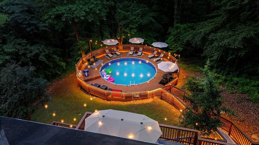 Vacation rental for 16 people, with terrace and pool in Atlanta