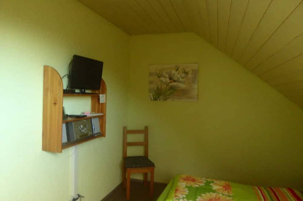 Doppelzimmer Nr. 3, 14m², Etagenbad - Bea´s Gästezimmer in Europa-Park, Herbolzheim