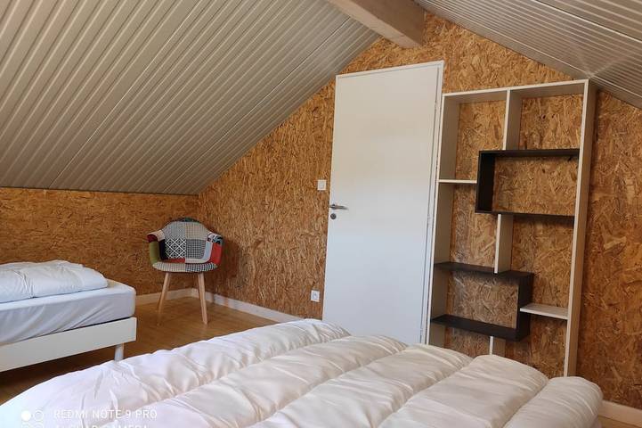 Gîte pour 5 personnes, avec jacuzzi et jardin à Pont-de-Poitte - 3