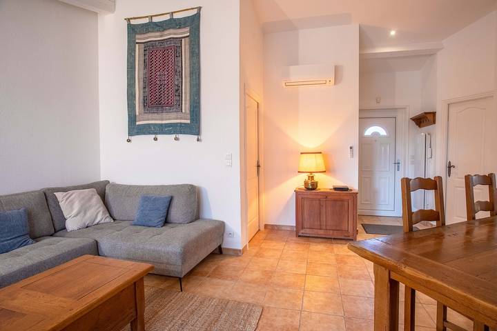 Villa pour 4 personnes, avec jardin et bassin pour enfant en Provence