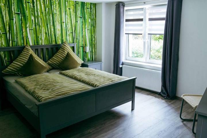 Ferienwohnung für 4 Personen, mit Terrasse in Lieser - 2