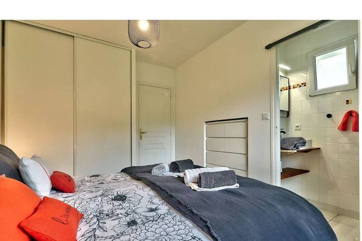 Location de vacances pour 8 personnes, avec jacuzzi et jardin, animaux acceptés à Carantec - 3