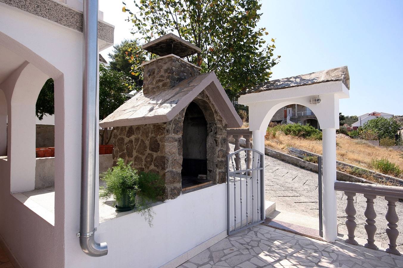 Entire apartment, One bedroom apartment with terrace and sea view Mastrinka, Čiovo A-4648-c in Mastrinka, Ciovo