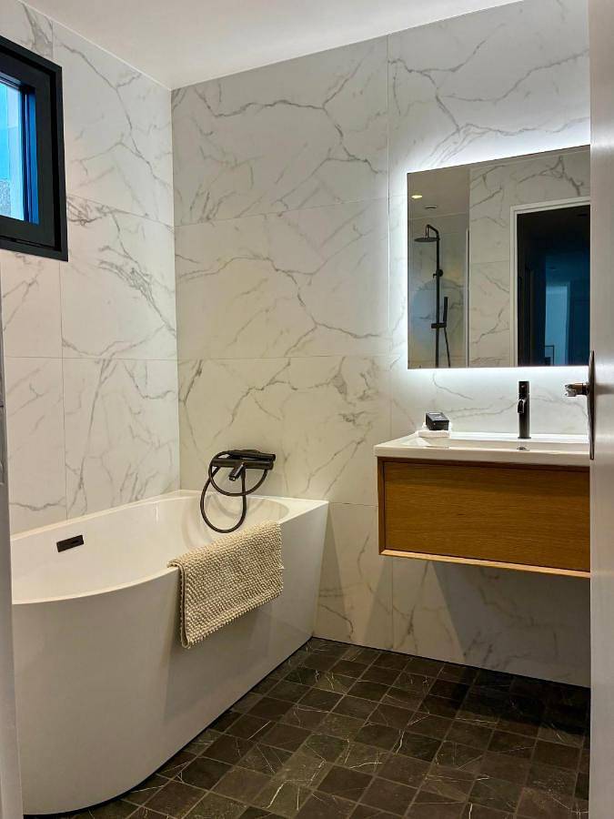 Villa pour 6 personnes, avec jardin et jacuzzi dans Golfe-Juan - 3