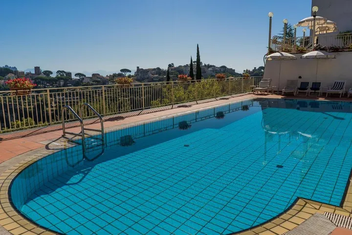 Bed and breakfast per 2 persone, con piscina e giardino nonché panorama - 1