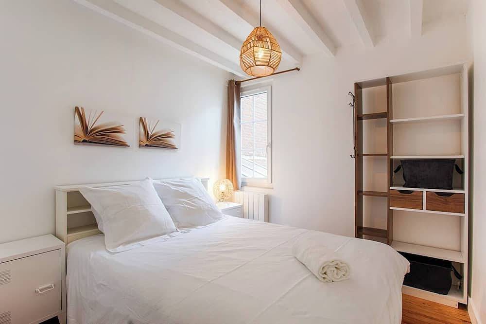 Small house with courtyard on market square in town center in Deauville, Lisieux und Umgebung