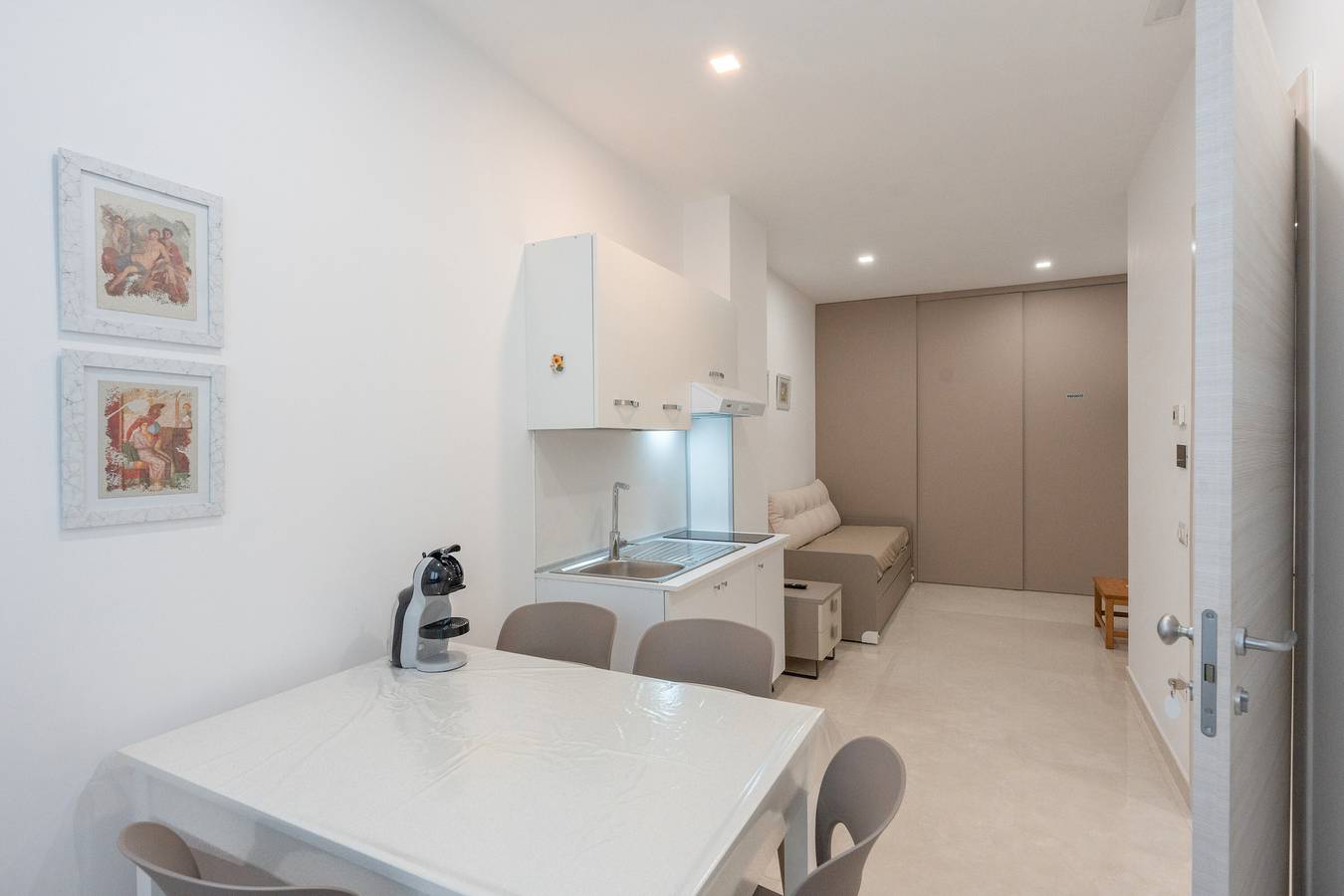 Casa Vacanze 'Stabiae Charm' con Balcone, Wi-Fi e Aria Condizionata in Castellammare di Stabia, Napoli e dintorni