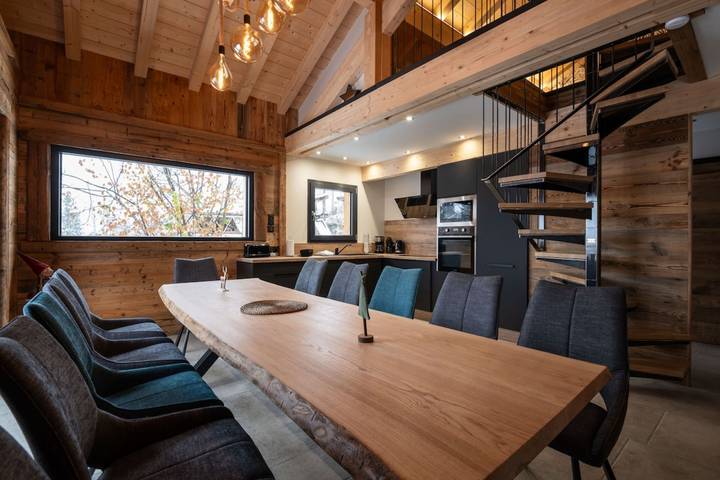 Gîte pour 10 personnes, avec Balcon et Jacuzzi ainsi que Jardin et Sauna dans les Vosges