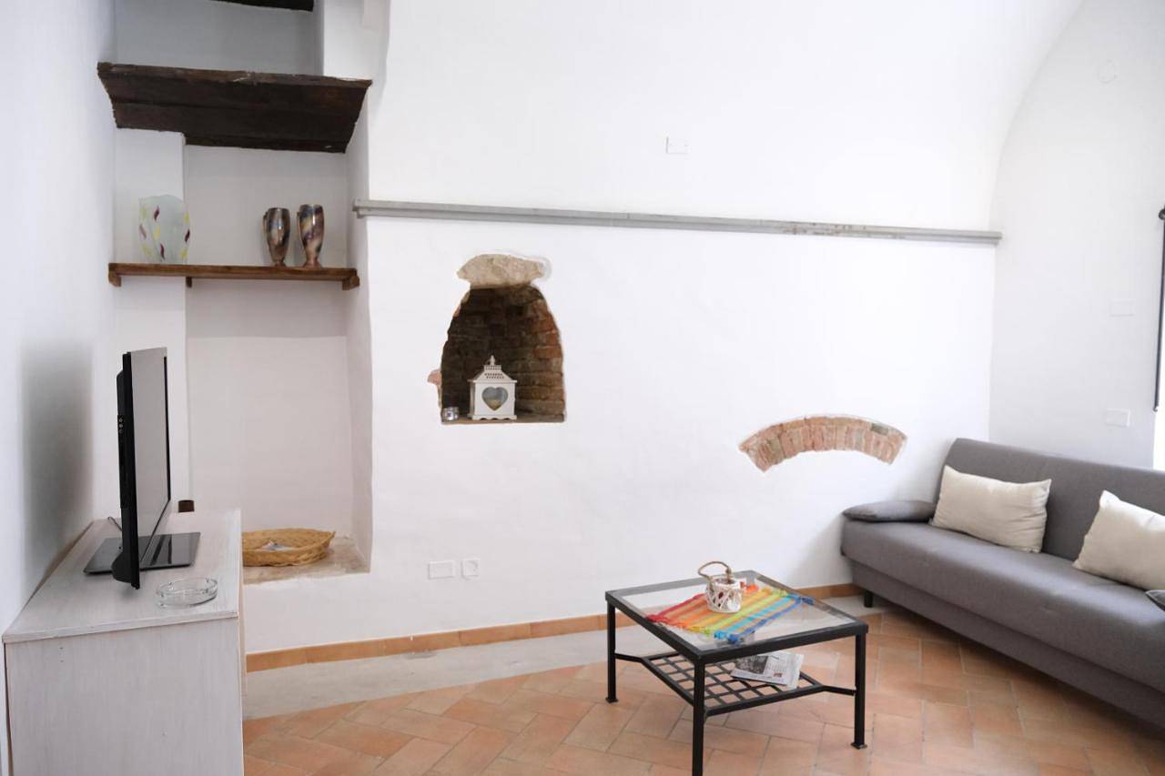 Appartamento intero, One-Bedroom Apartment in Umbertide, Valtiberina