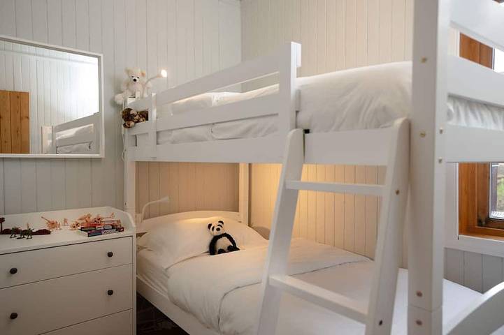 Suidhe Garden Cottage -  a cottage that sleeps 6 guests  in 3 bedrooms in Highlands