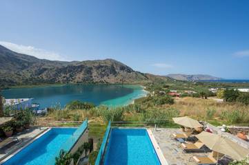 Villa für 6 Personen, mit Garten und Seeblick sowie Pool, kinderfreundlich in Chania und Umgebung