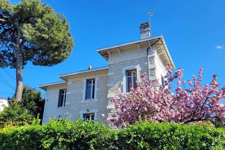 Villa für 15 Personen, mit Balkon und Garten - 1