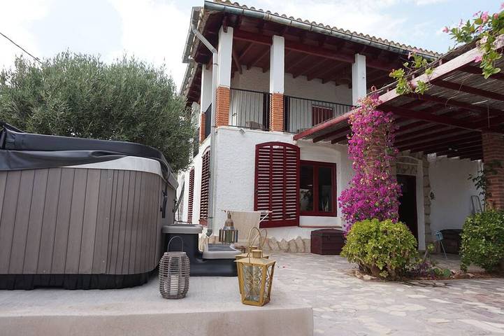 Gîte pour 6 personnes, avec Terrasse et Jardin à San Miguel de Salinas