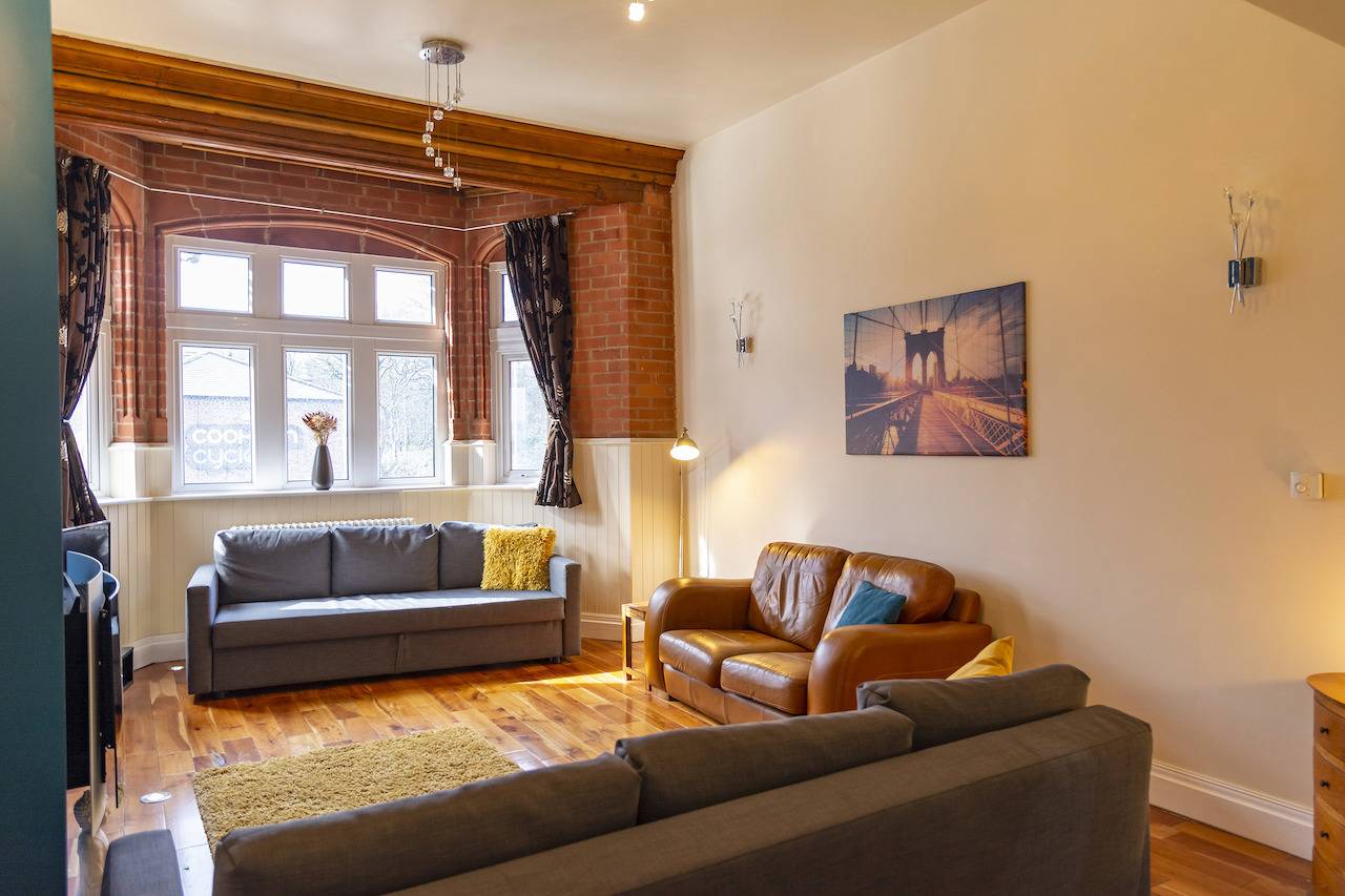 Entire vacation apartment, Luxury Apt No 1 - Two Bed Apartment(Sleeps 8) in Bury, Greater Manchester