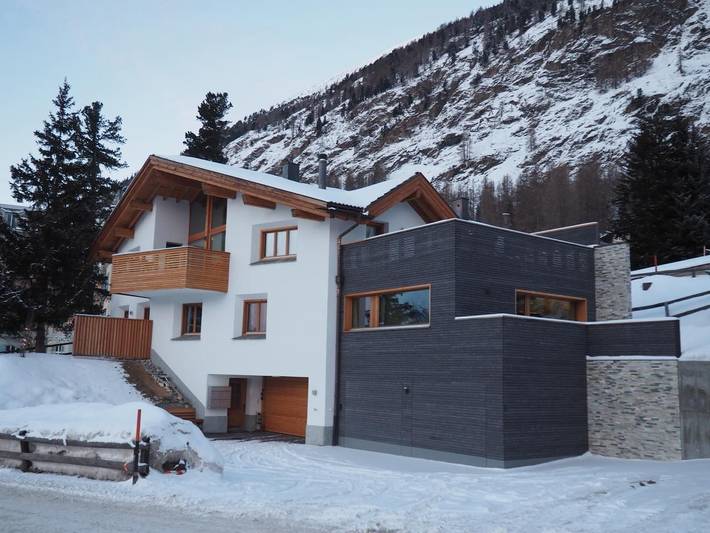 Ferienwohnung für 4 Personen, mit Garten und Balkon in Pontresina