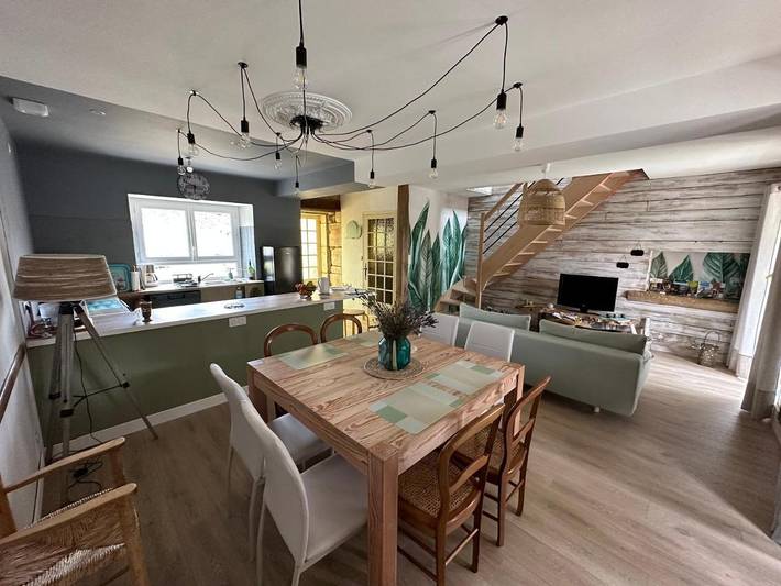 Location de vacances pour 6 personnes, avec balcon à Sauvigny-le-Bois