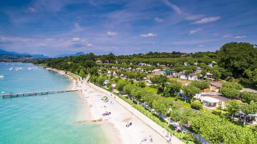 Camping für 5 Personen, mit Terrasse und Pool sowie Whirlpool in Lazise - 3