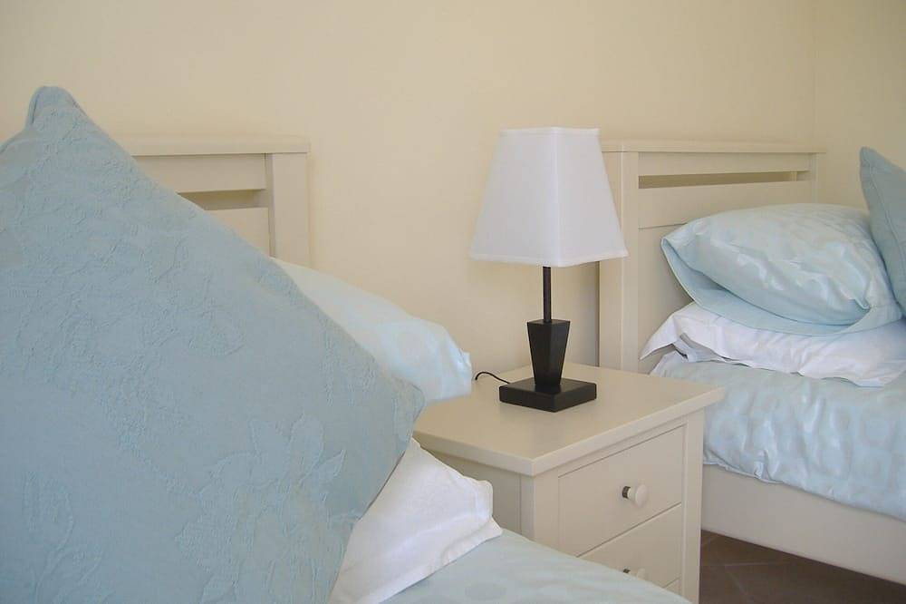 Pineview Villa - une villa individuelle pour 8+ personnes in São Martinho do Porto, Leiria District