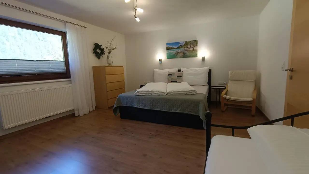 Ganze Ferienwohnung, Ferienwohnung für 6 Personen (90 m²) in Bach (Tirol) in Lechtaler Alpen, Bach