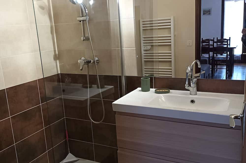 Apartamento entero, Garden level in detached house Nice view in Embrun (Altos Alpes), Parque Nacional de los Ecrins