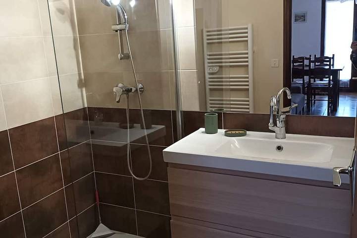 Gîte pour 4 personnes, avec jardin à Embrun - 3