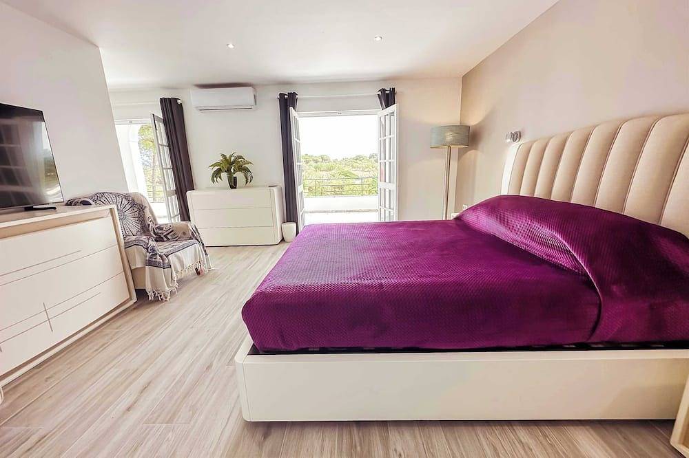Casa Da Cisterna A Luxury 7 bedroom Villa in Alvor in Alvor, Faro District