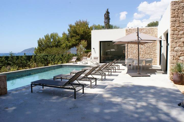 Villa pour 18 personnes, avec Vue sur l’océan ainsi que Jardin et Piscine à S'Argamassa