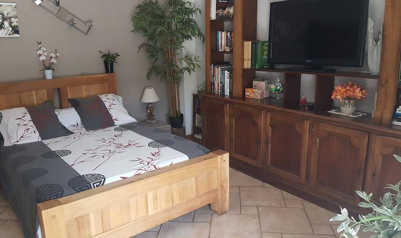 Chambre d’hôte pour 2 personnes, avec jardin à Vallon-Pont-d'Arc