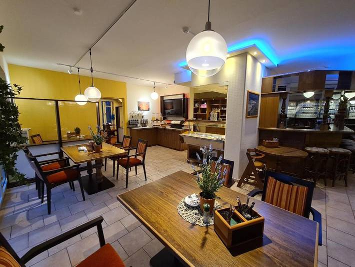 Hotel für 2 Personen, mit Balkon und Terrasse sowie Garten und Sauna in Ludwigsfelde - 4