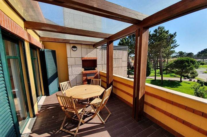 Ferienwohnung für 4 Personen, mit Pool und Balkon sowie Garten - 1