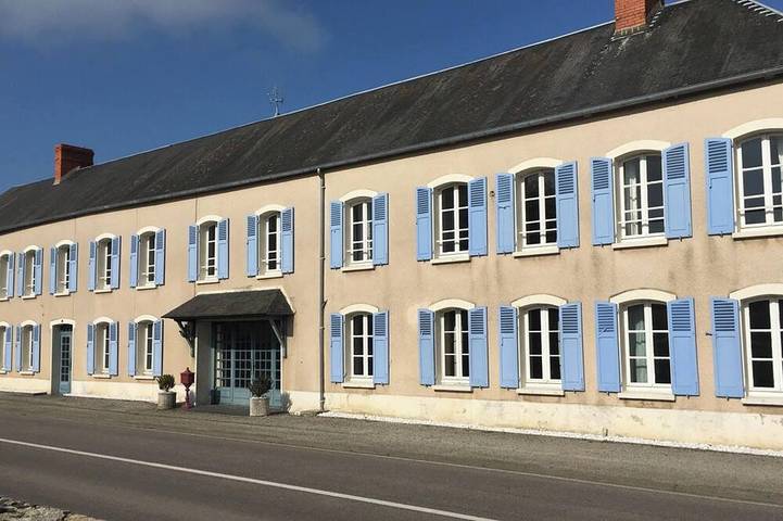 Location de vacances pour 16 personnes, avec Jardin à Le Dézert