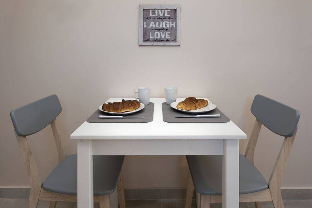 Close to the beach, spacious one-bedroom apartment with sea views., foto 9