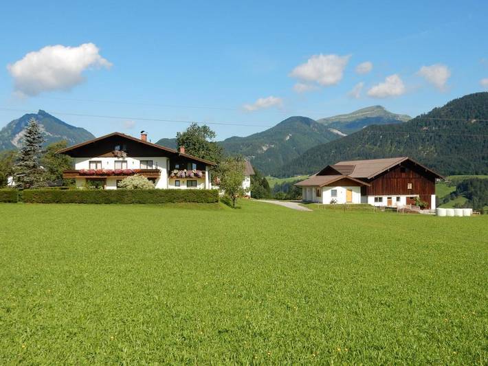 Ferienhaus für 2 Personen, mit Ausblick und Garten, kinderfreundlich in Abtenau