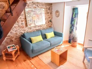 Gîte pour 2 personnes, avec piscine ainsi que jardin et vue à Saint-Cyr (Ardèche)