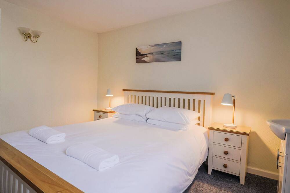 Sea Lovers, pet friendly, country holiday cottage in Exmouth in Exmouth, Devon