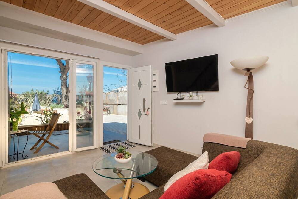 Sweet cottage retreat - 2 bedroom house in Psarou, Alykes