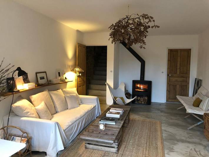 Maison d’hôte pour 2 personnes, avec vue ainsi que jardin et terrasse, animaux acceptés à Gravières