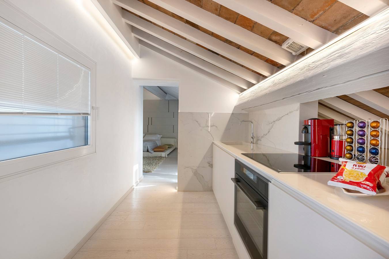 Appartement 'Luxe Rooftop Verona' met Wi-Fi en airconditioning, foto 12