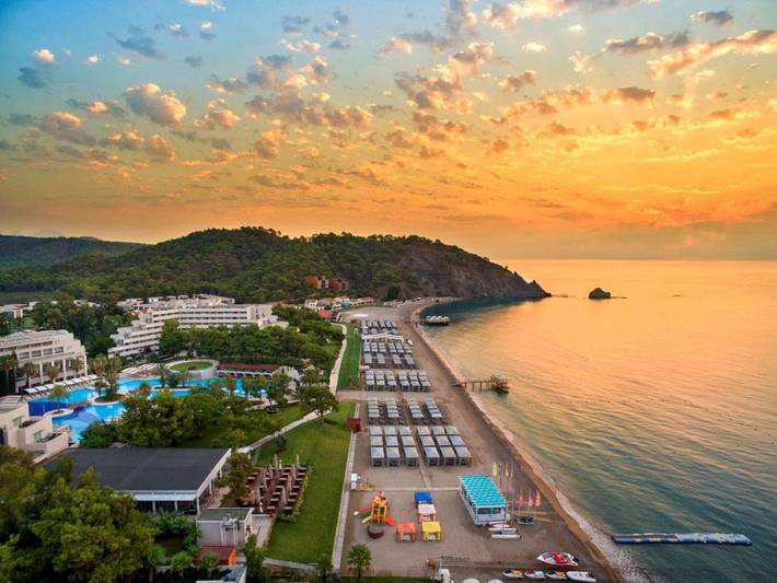 Station pour 8 personnes, avec sauna ainsi que jardin et piscine - 1